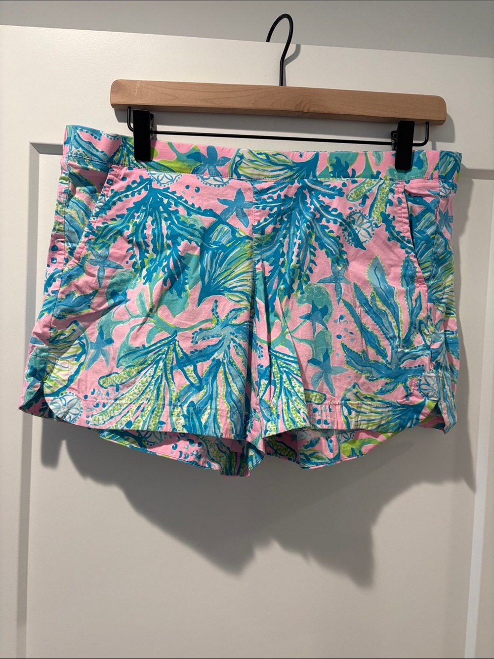 Lilly Pulitzer Pink Tropical-Leaf High-Waist Shorts with Turquoise & Lime